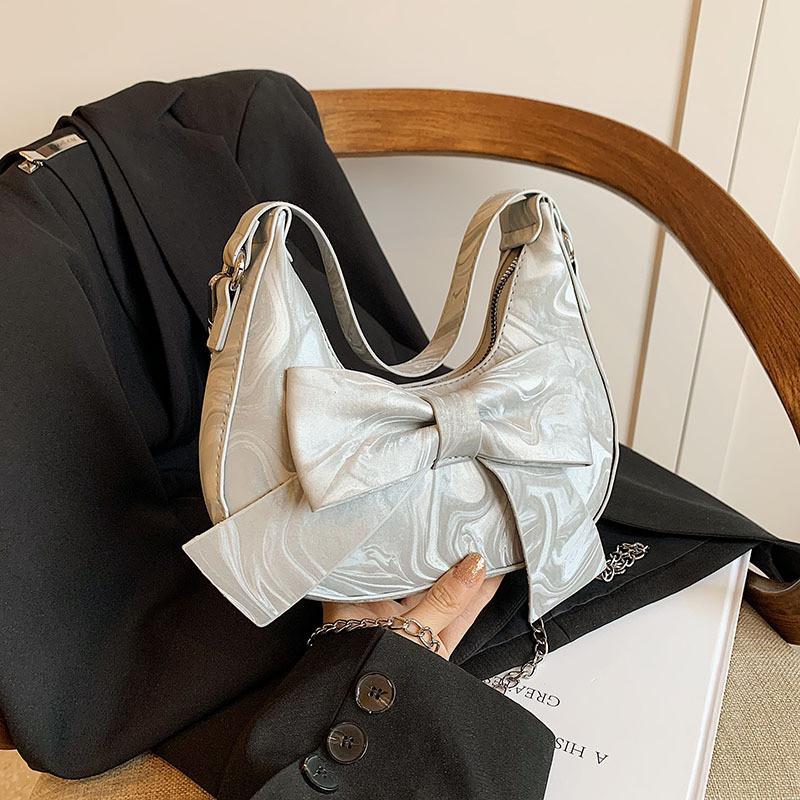 Fashionable Korean Style Bowknot Handbag With Soft Pu Material Ideal For Everyday Use серебряный