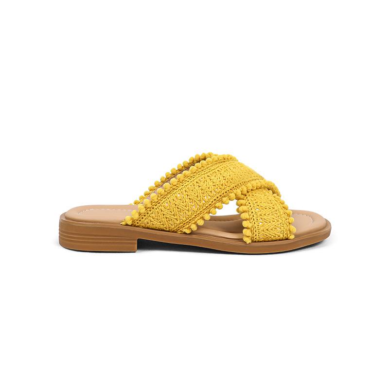 [Dopamine] French Flat-bottomed Cool Slippers Women's 2025 Summer New Outer Wear Beach Beautiful Not Tired Foot Sandals