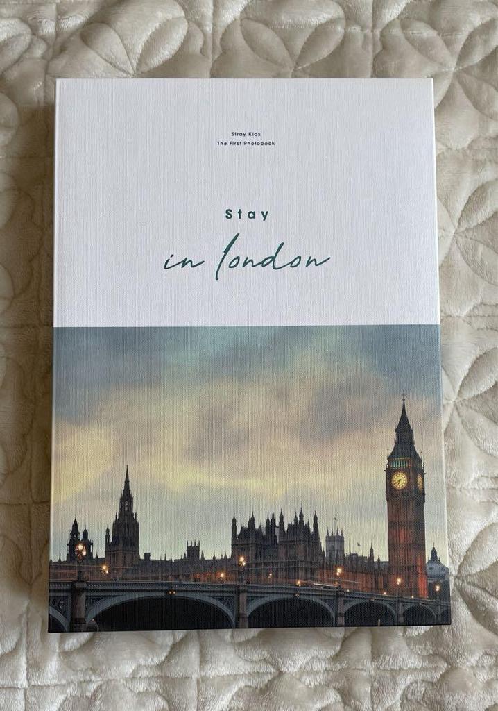 [USED] straykids first photobook in London photo book