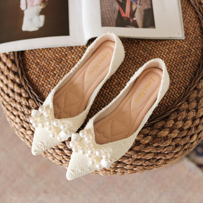 Soft-soled pointed-toed single shoes women's green flat-heeled women's shoes beaded bow shallow-mouth flat shoes women