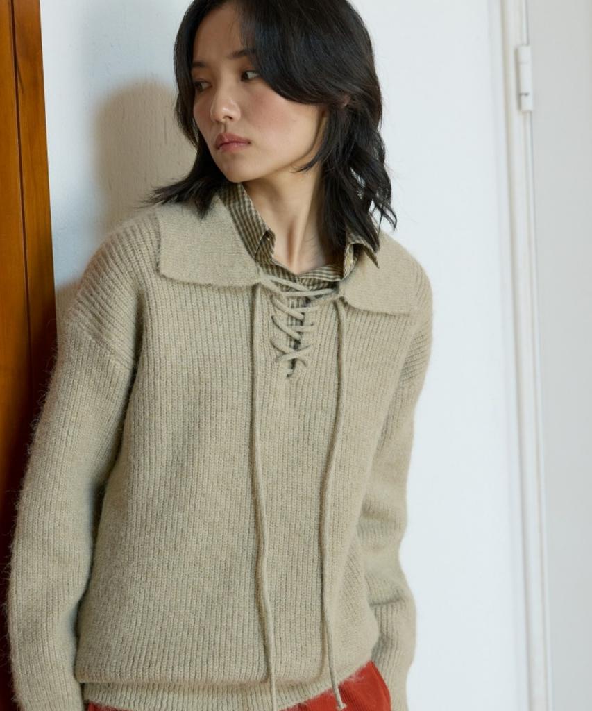 WIOE String Collar Knit Pullover_Beige