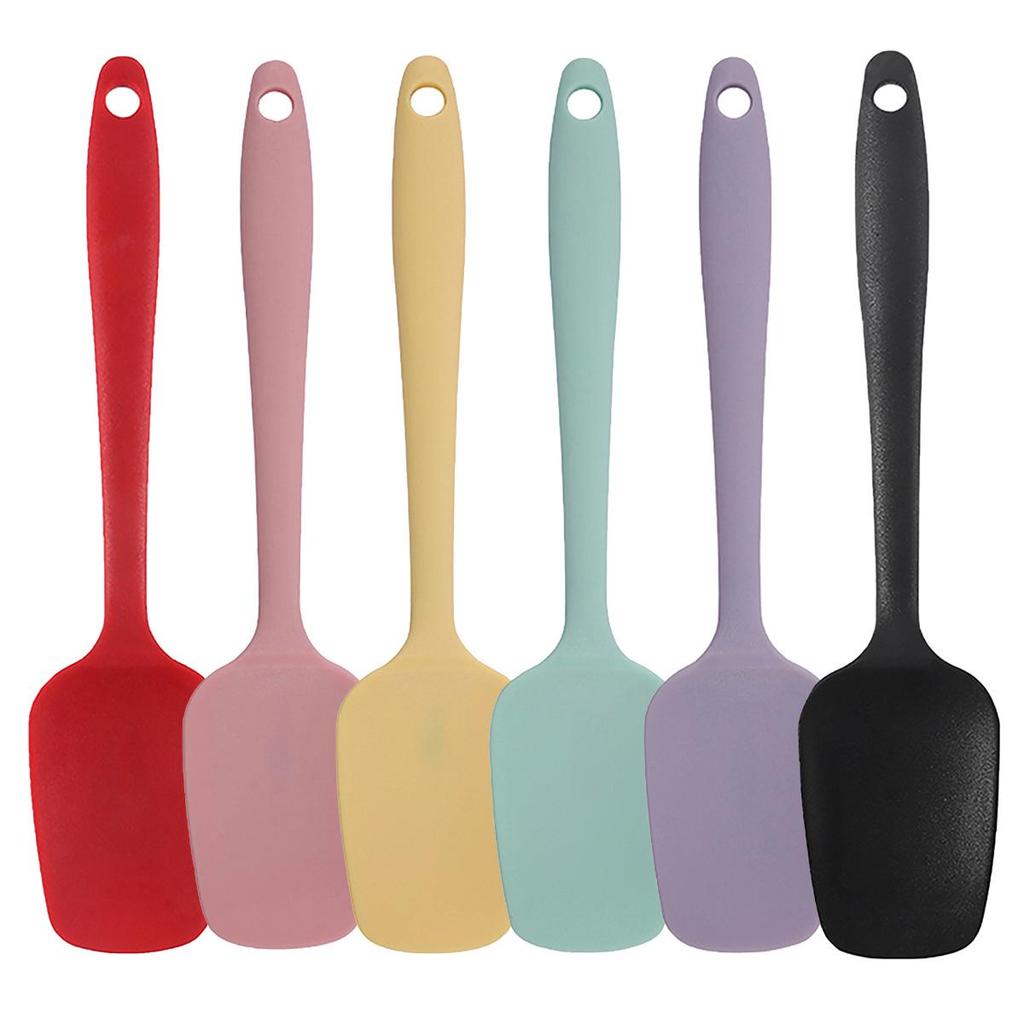 High-Temperature Resistant Food-Grade Silicone Spatula for Baking – Non-stick Scraper for Cake and Cream.