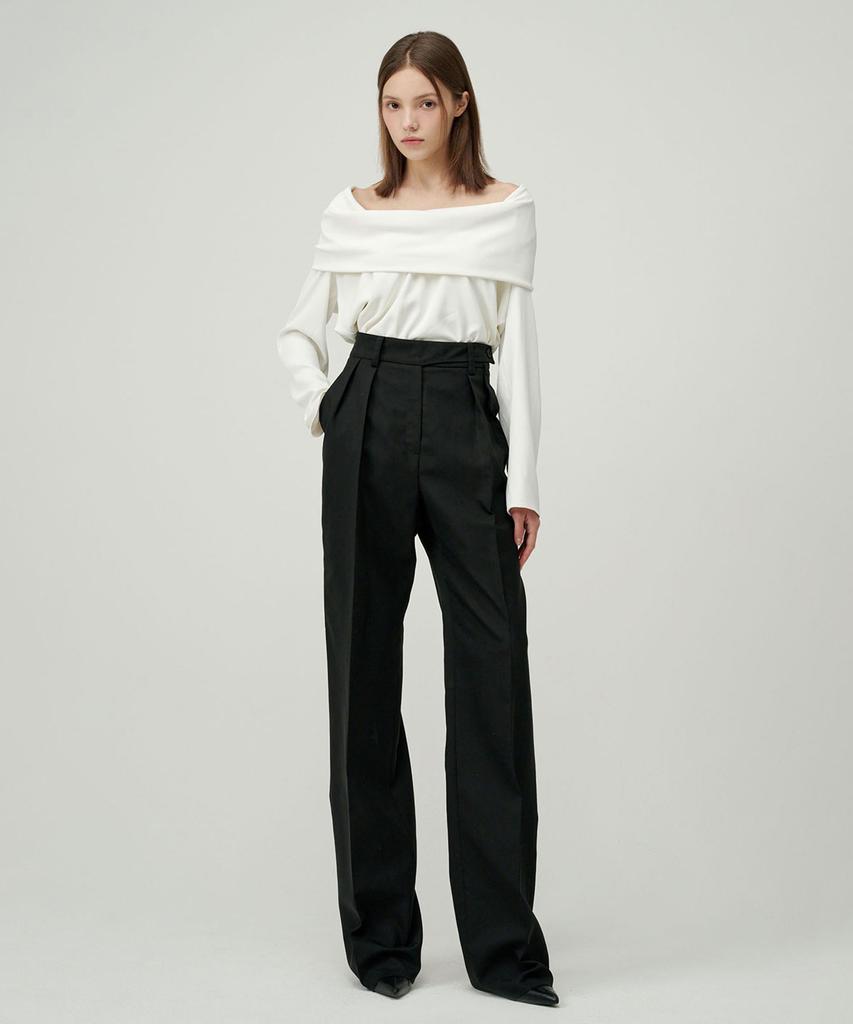 02ARMOIRE Romi Top _ White