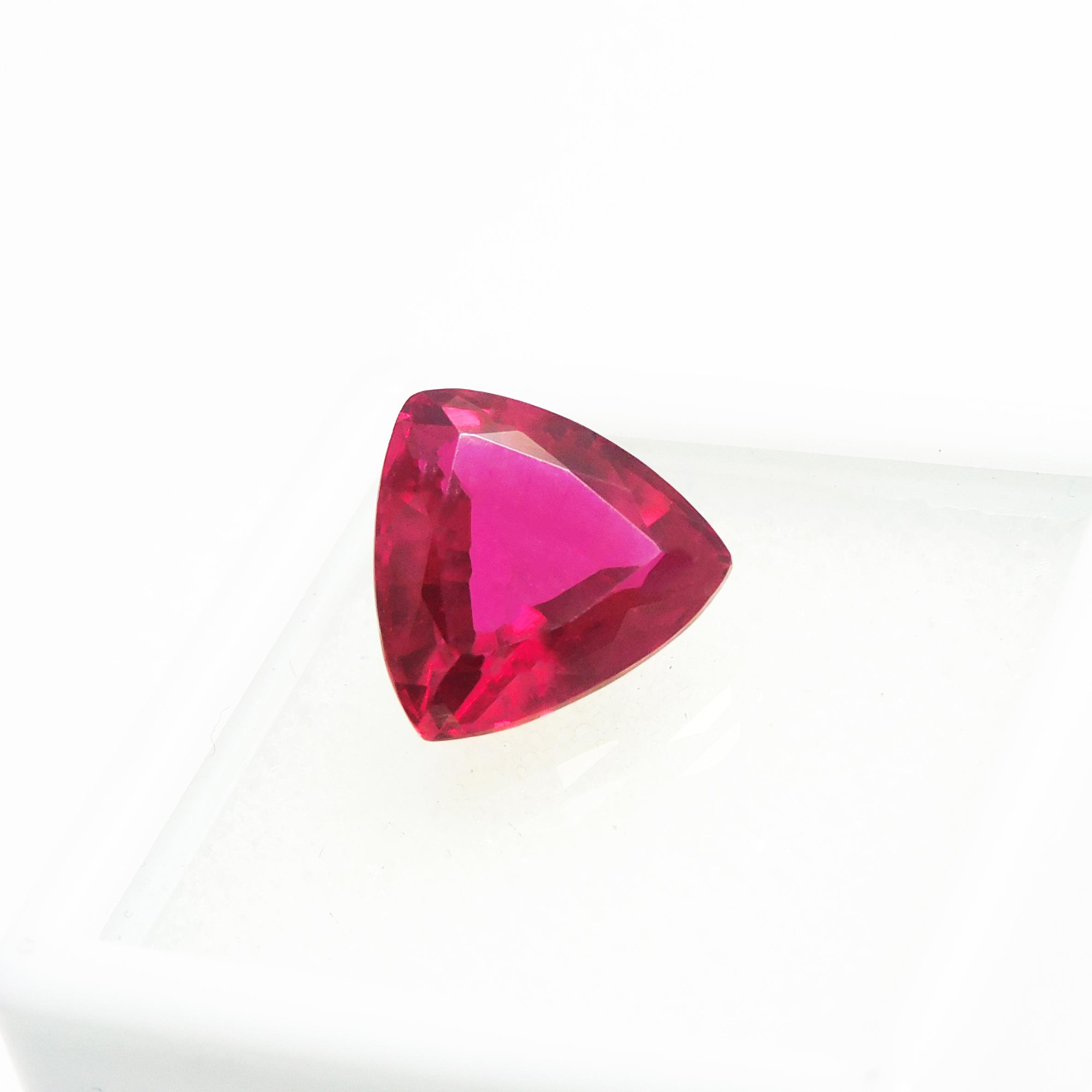 

Trillion Cut 4.75 Ct Red Ruby Natural Loose Gemstone For Earring CERTIFIED P-4683-Ra 10.6 mm approx червоний