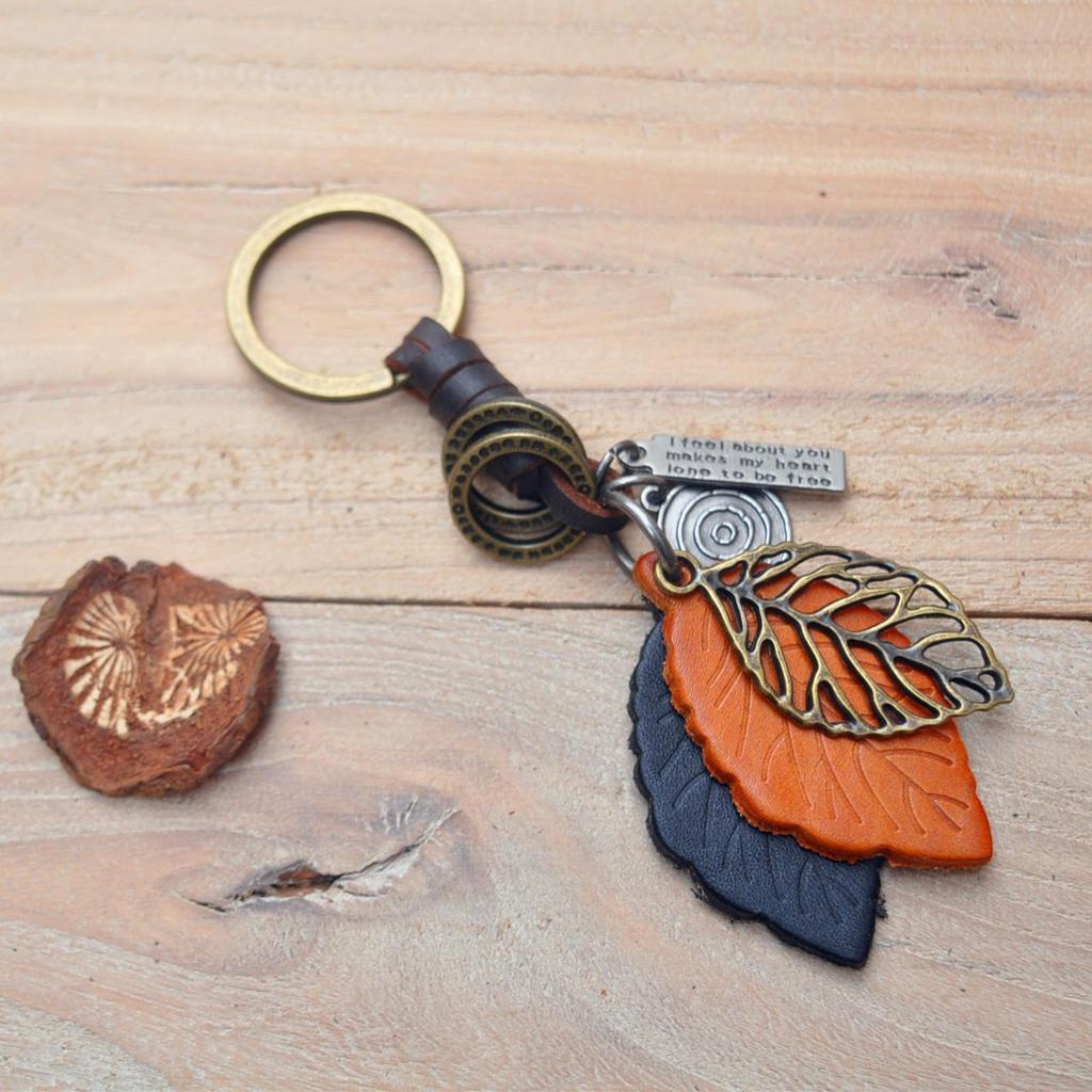 Retro Two-Color Cowhide Leaf Keychain for Men and Women