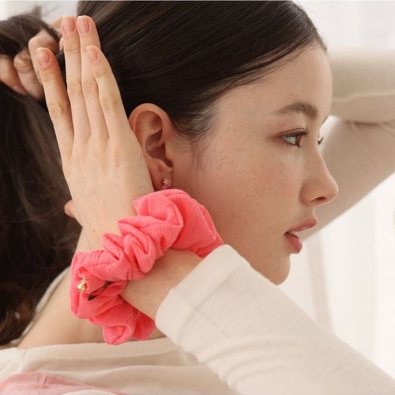 Dana Burton Daily Ripple Hair Scrunchie