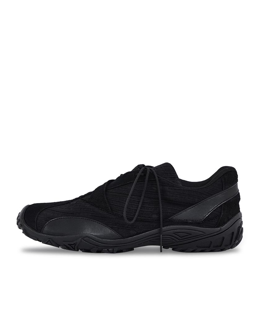 Negative Three Asymmetry No.3 Sneakers_Black