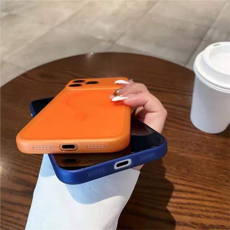 Ultra Thin Matte Translucent Magnetic Case for iPhone 17 Air 16 15 14 13 12 11 Pro Max Plus For Magsafe Soft TPU Protector Cover