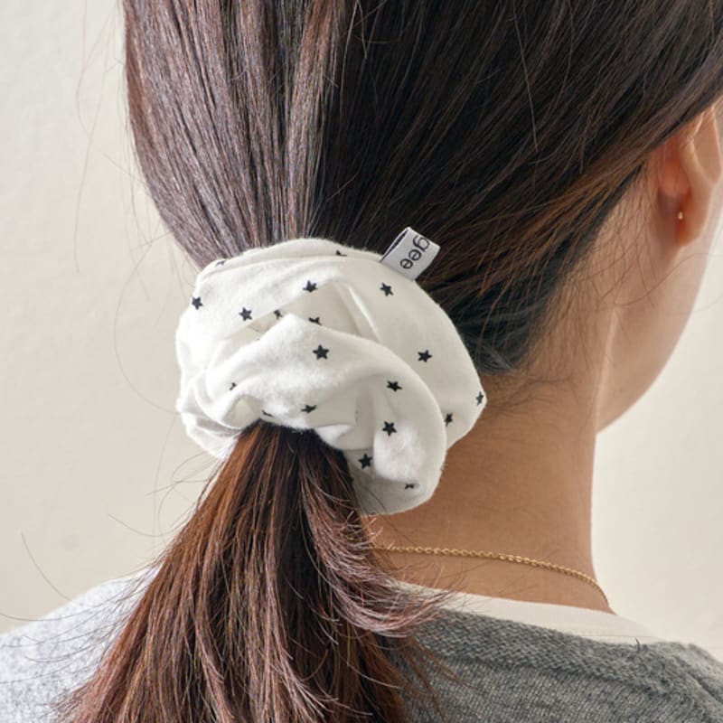 Geegee Mini Star Hair Scrunchie - Ivory