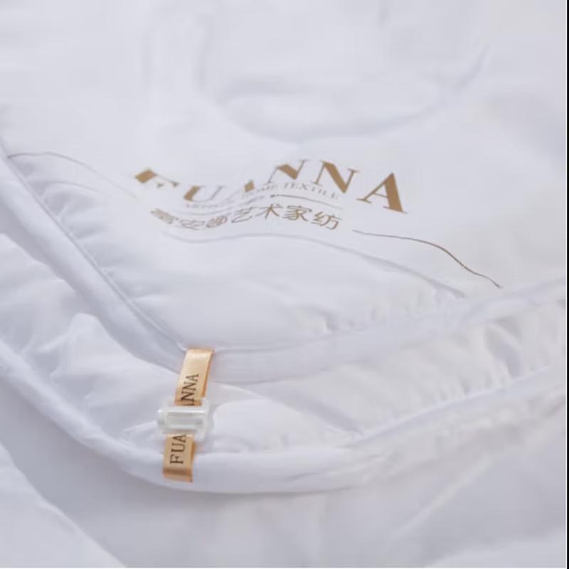 Fuanna All-Season Silk & Australian Wool Quilt