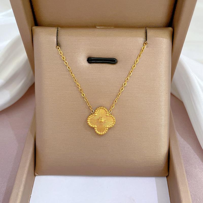 Fashion Retro Women's Necklace Temperament Micro Diamond Necklace Exquisite Collar Chain Accessories
