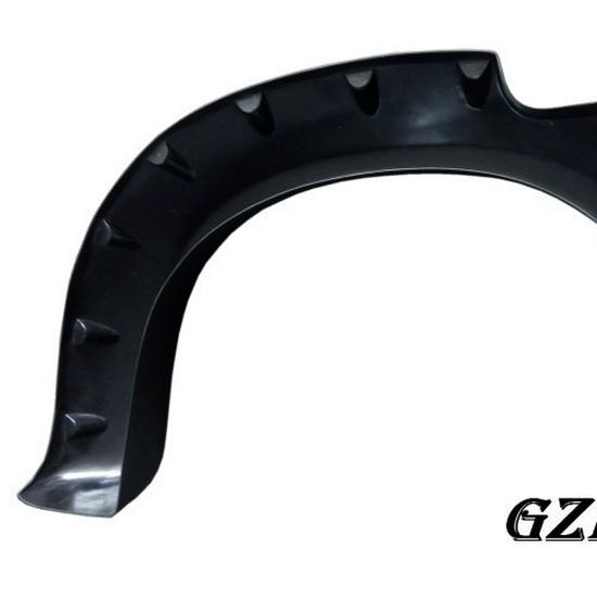 Hilux Vigo Wheel Eyebrow Mudguard: Anti-Scratch, Anti-Collision Car Exterior Modification with Nail Tires.