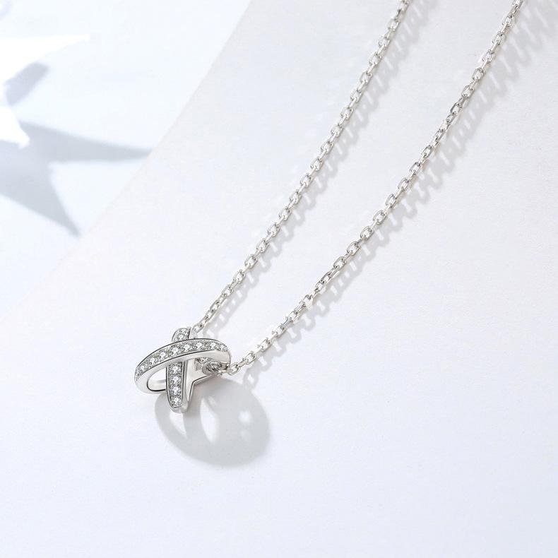 English Letter X Necklace for Women, Simple Student Style Pendant Collarbone Chain Neck Chain