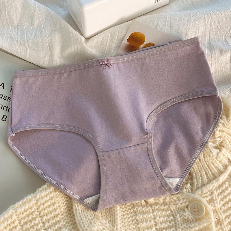 Baumwoll-Damen-Antibakterielle Nahtlose Slips mit mittlerer Taille - Koreanischer & Japanischer Stil: Atmungsaktiv, Einfach, Bequem für Mädchen.