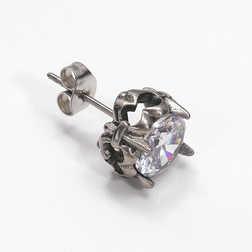 High-End Retro Rhinestone Stud Earrings for Men & Women – Versatile Titanium Steel Design