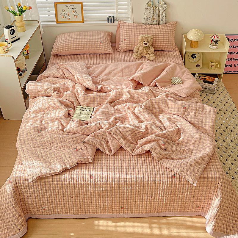 Double-Layer Gauze Summer Comforter Set: Single Piece, Machine Washable, Ideal for Air-Conditioned Rooms, Spring & Summer Use