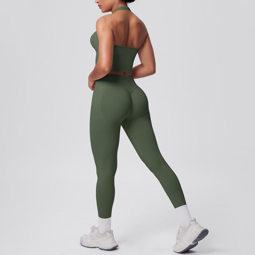 Seamless Halter Neck Yoga & Fitness Two-Piece Set for Women