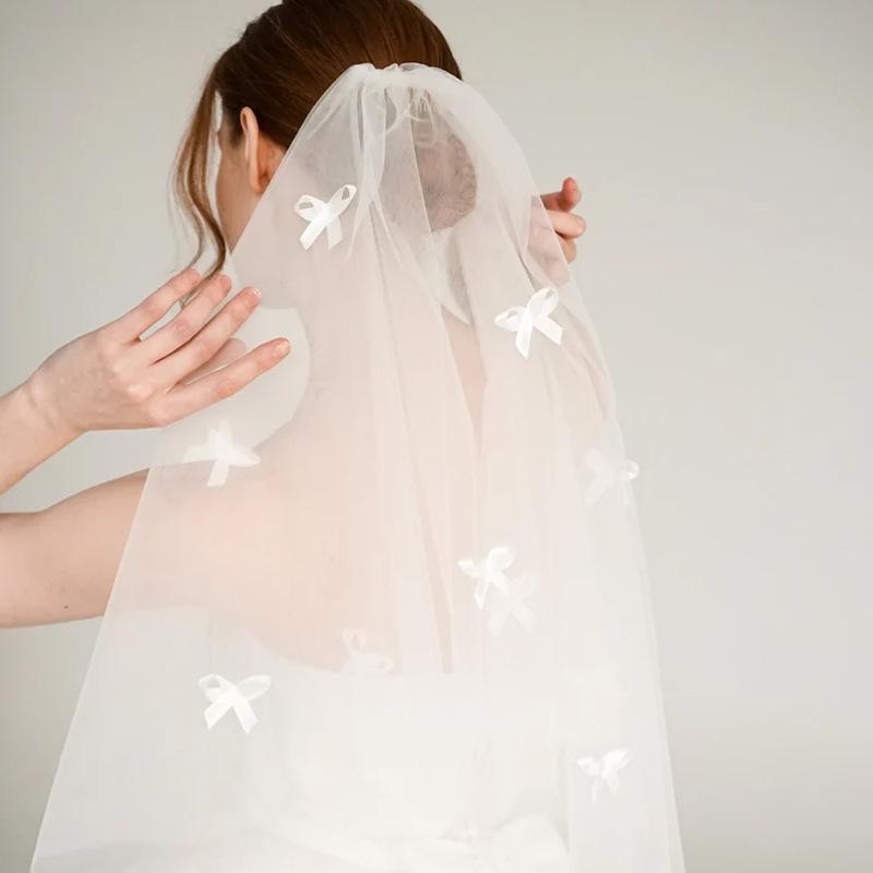 Elegant White Tulle Wedding Veil With Scattered Bowknot Soft Bridal Accessory With Easy Attach Comb for Women Girls