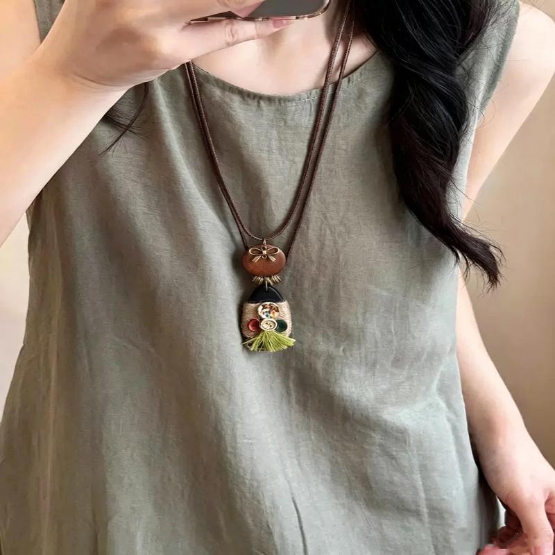 Handmade Boho Leather Cord Necklace Adjustable Vintage Button Tassel Pendant Ethnic Neck Jewelry for Women Party