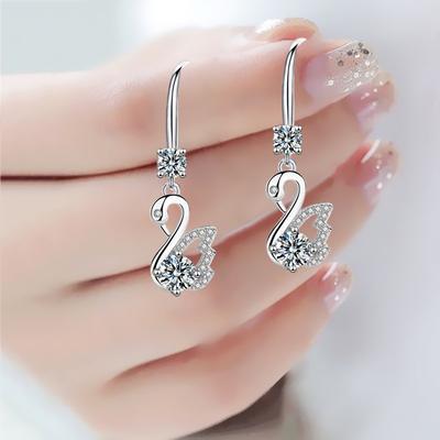 Kolczyki Łabędzie Damskie Kolczyki Pasujące do Wszystkiego Długie Kolczyki z Temperamentem dla Seniorów Haczyki na Uszy