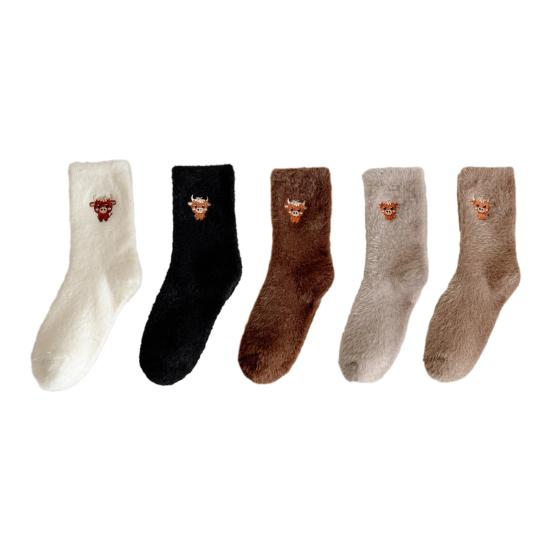 Fuzzy Highland Cow Socks Cozy Warm Plush Crew Socks Cute Embroidered Cow Thick Socks for Women Home Lounging Sleep