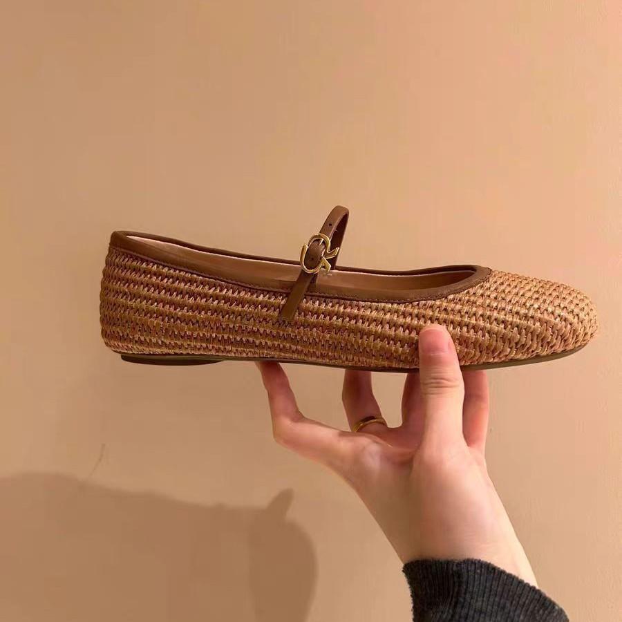 Fashion 2025 Spring and Summer New Women's Shoes Woven Hollow Design Sandals Square Toe Buckle Flat Shoes for Women