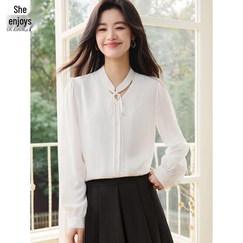 Women s V-Neck Tie-Front White Blouse S