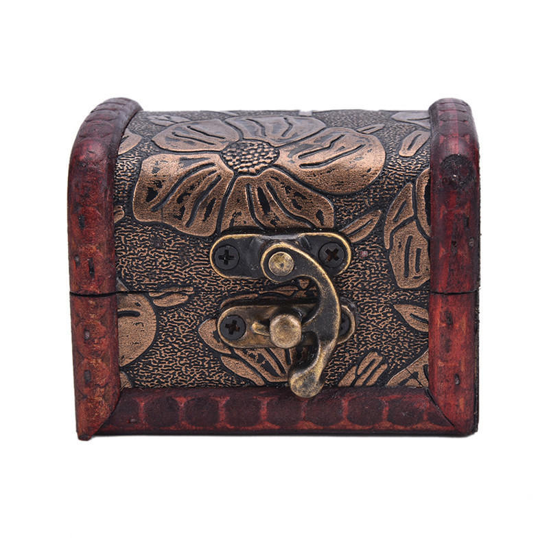 Dřevěná historická truhla s pokladem Úložná krabička na šperky ze dřeva Pouzdro s organizérem