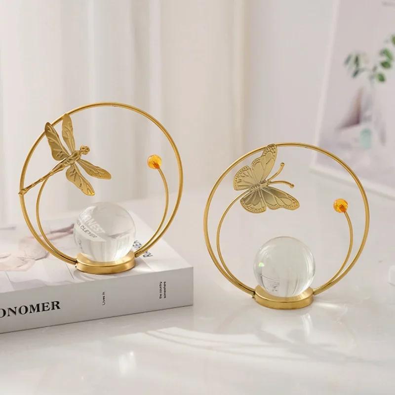 Butterfly Wrought Iron Sculpture - Nordic Crystal Ball Ornament for Living Room & Bookcase (Geometric Home Decor)
