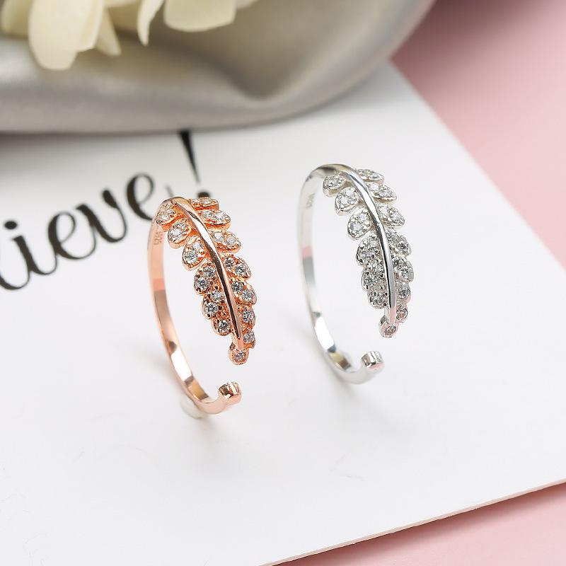 Korean-Style Minimalist Adjustable Leaf Ring with Small Diamonds - Artistic & Sweet Olive Branch Design for Women