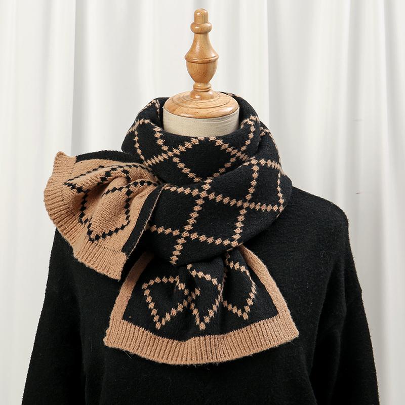 Plaid Cashmere Scarves for Ladies Luxury Designers Scarf Winter Thicken Warm Soft Pashmina Shawls Wraps Knitted Long Scarf Women