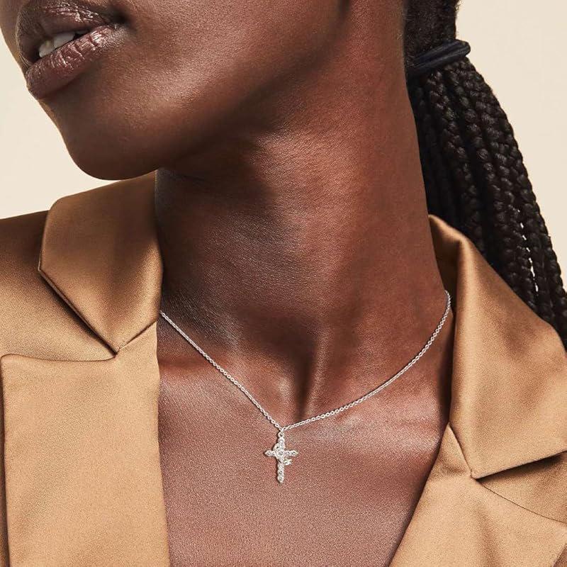 Collana Minimalista in Argento S925: Pendente a Croce Corona Piena di Diamanti per Donna