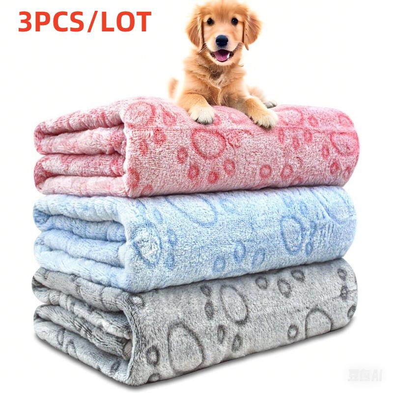 

3 PCS Soft and Fluffy Quality Pet Blanket, Cute Paw Print Dog Blanket, Plush Pet Mat, Warm and Comfortable Cat and Dog Blanket S 60X40CM
