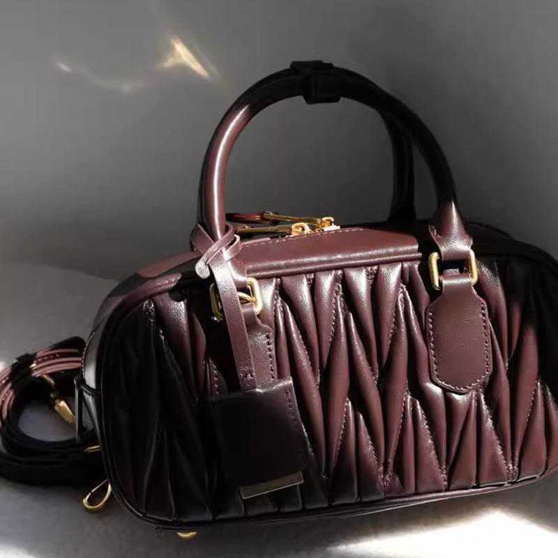 High-end Lambskin Bowling Handbag Embroidered Thread Pleated Leather Small Square Bag Single Shoulder Messenger Women's Bag