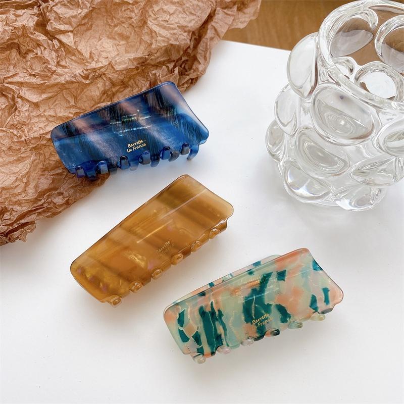 Elegant And Stylish Vinegar Acetate Hair Clip For Women High-end Korean France Gold Label Hair Clip With Shark Fin Design Handcrafted Hair Accessory