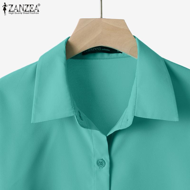 Трусисыз халат киген әйелдер