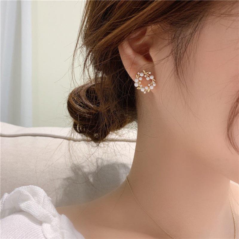 2022 Korean Dongdaemun Pearl Wreath Earrings - Women's Sweet S925 Silver