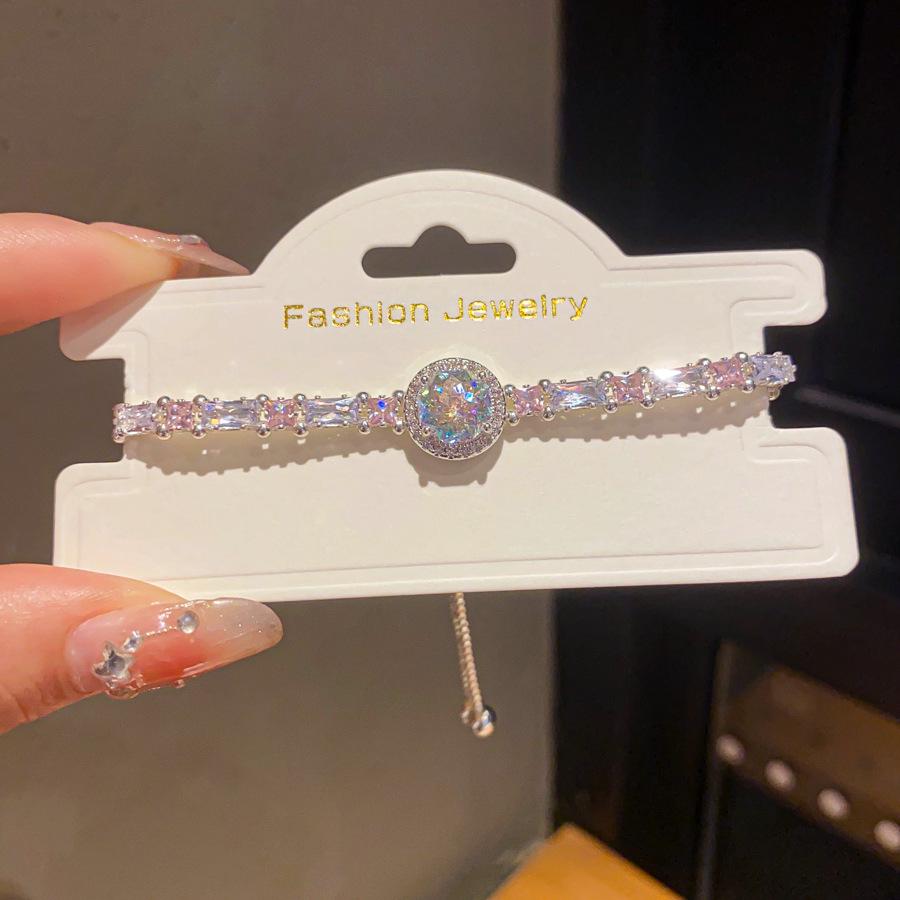 Zircon Starry Sky Pearl Bracelet: Luxurious and Elegant Accessory for Women