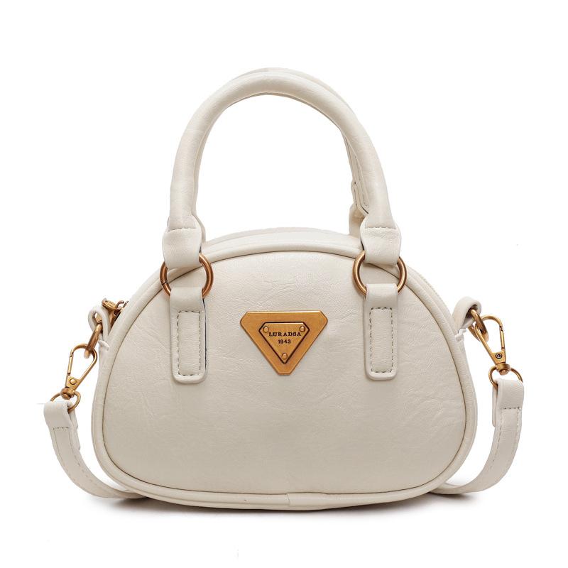 This year is trendy autumn and winter versatile fashion retro women's portable pillow bag fashionable personality niche messenger bag