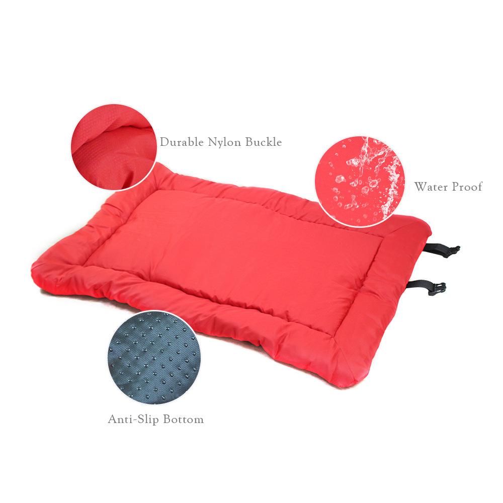 Pet Products Outdoor Portable Waterproof Folding Roll Up Marching Sofa Dog Mat Dog Bed Kennel.