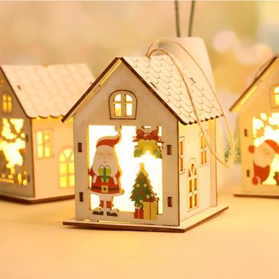 Neues Weihnachts-LED-Licht Holzhaus Niedliche Weihnachtsbaum-Hängeornamente Feiertagsdekoration Heimdekorationszubehör