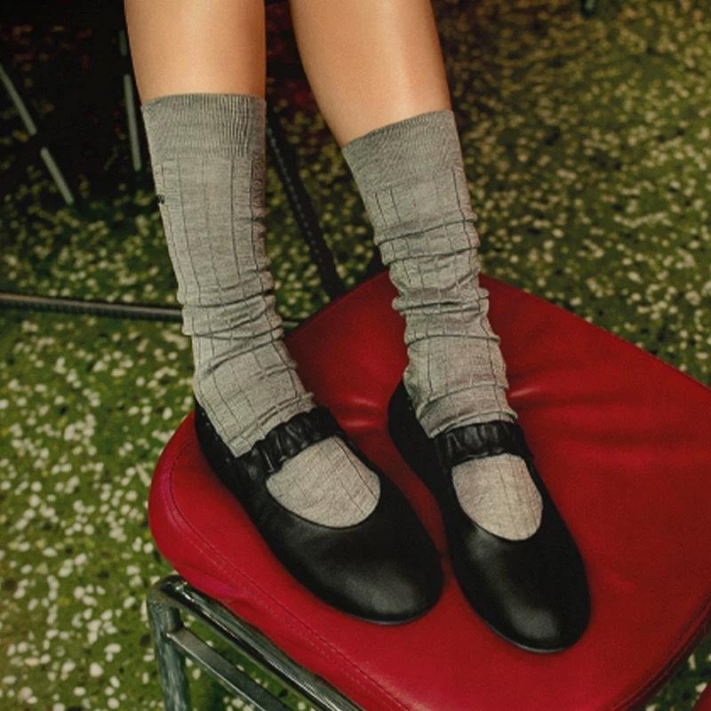 Leather Korean version round head shallow mouth pleated word belt Mary Jane single shoes women's 2025 spring summer ballet flats