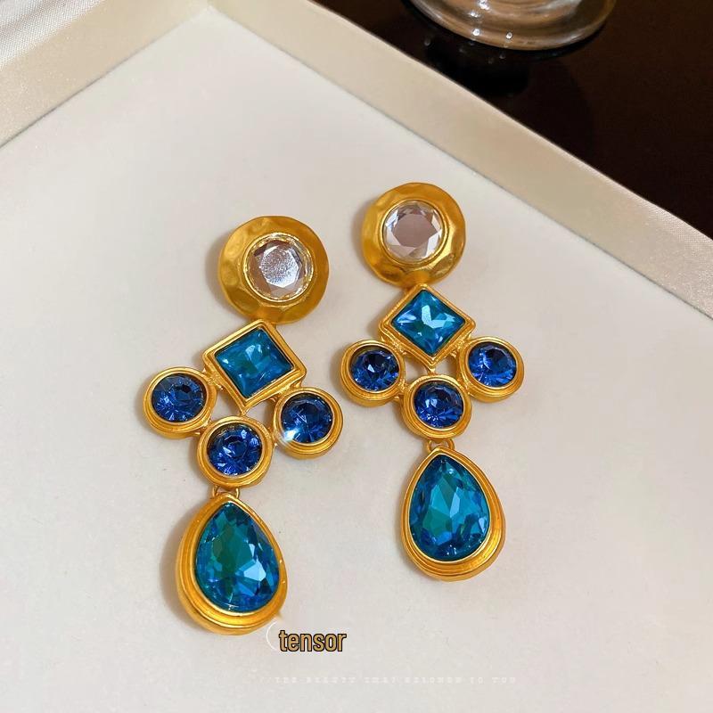 Vintage Blue Rhinestone Teardrop Earrings - Retro Luxury Court Style Geometric Studs