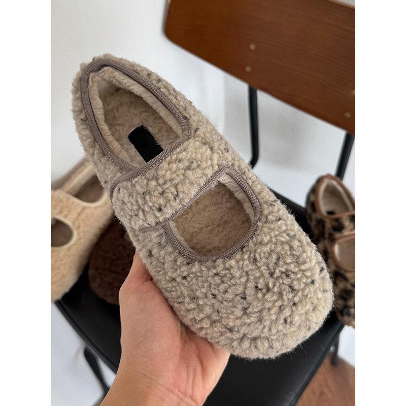 Mary Jane shoes women's 2026 new fashion versatile round head Velcro warm flat bottom fluffy shoes