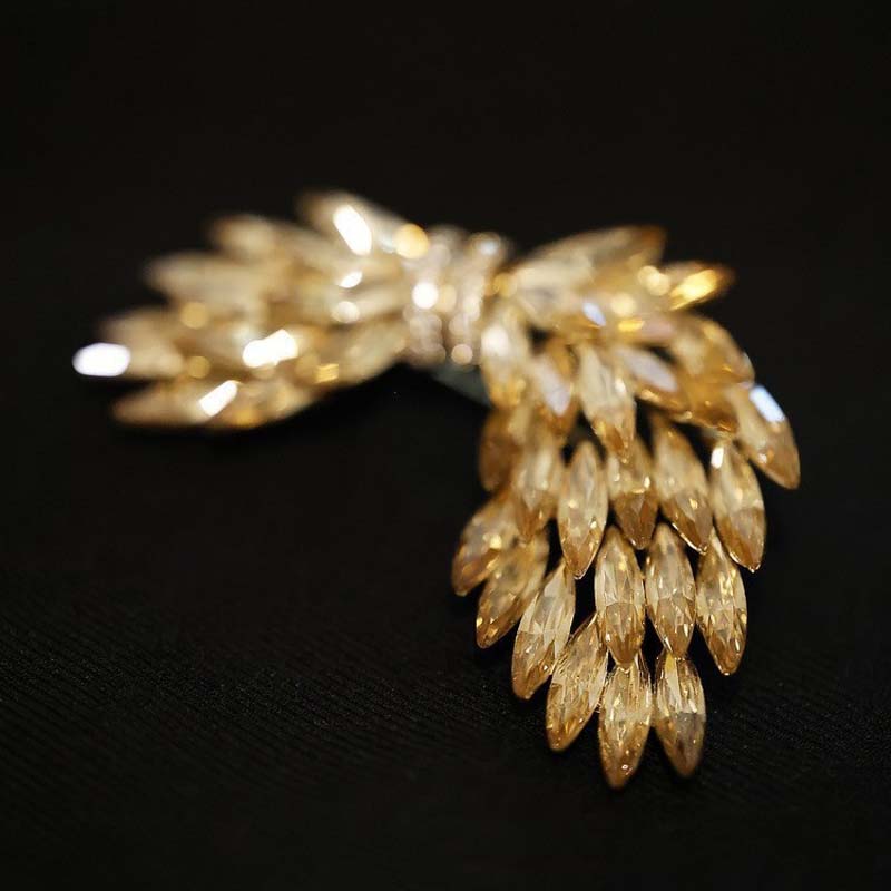 Luxury Rhinestones Wings Brooches for Women Exquisite Zircon Crystal Handmade Brooch Pins Suit Accessories Jewelry Gifts