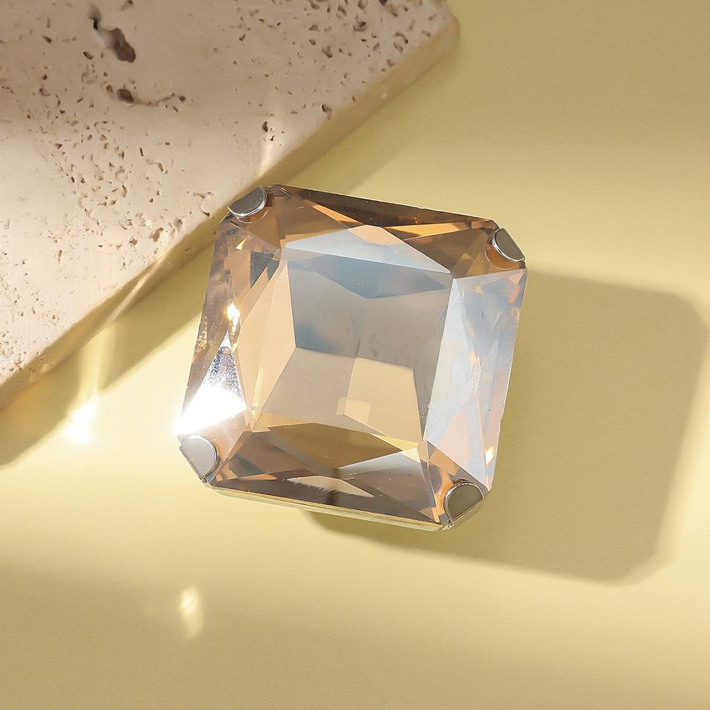 Exaggerated Crystal Square Ring: Versatile Light Luxury Fashion