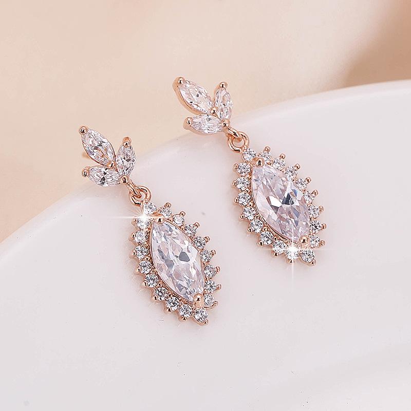 European and American Trend Copper Rhinestone Water Drop Earrings - Fashion Stud Earrings for Women