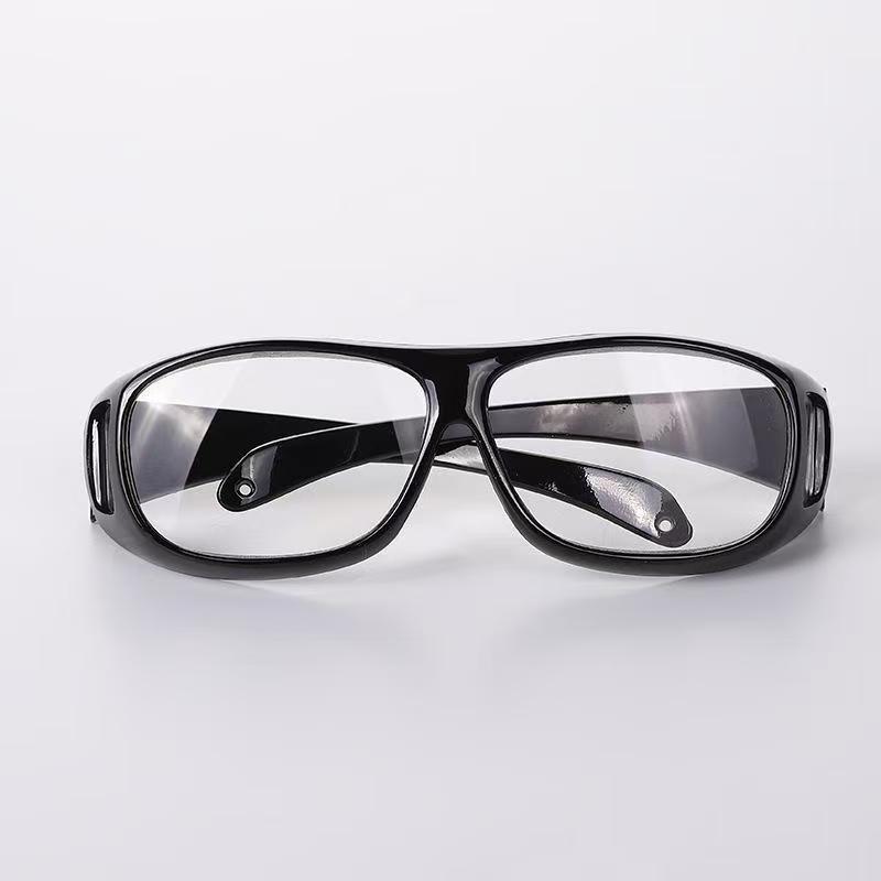 Men's Night Vision Anti-Glare Cycling and Windproof Goggles with Clip-On Multifunctional TV Sunglasses and Protective Eyewear.