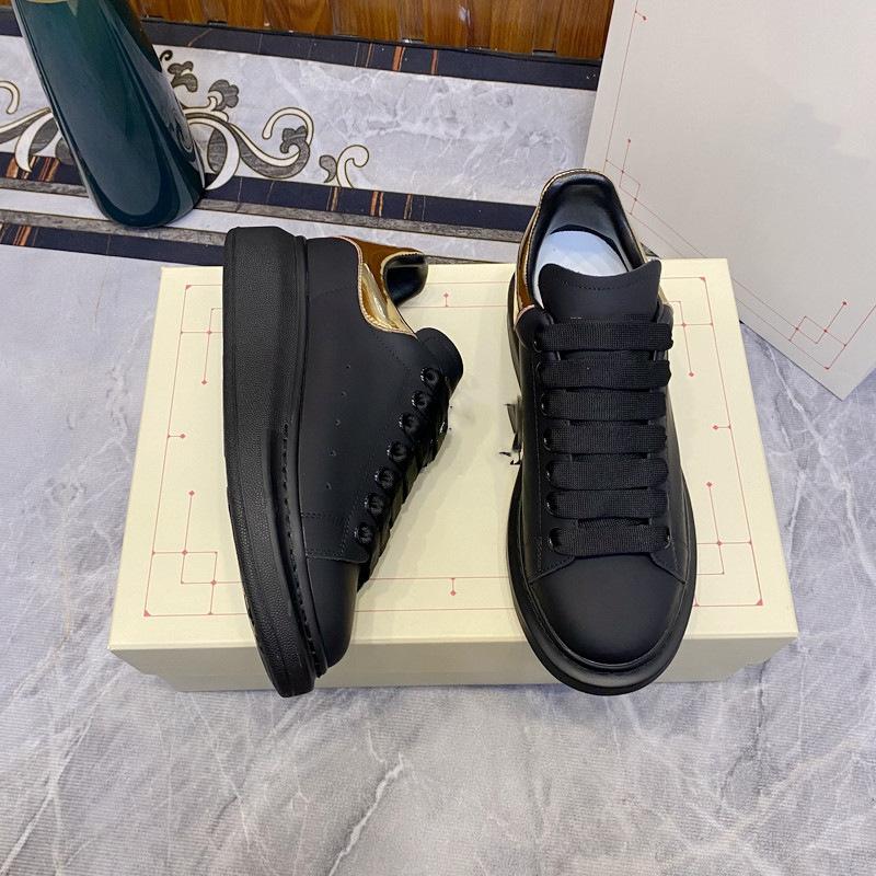 Thick-soled McQueen White Shoes Women's Shoes 2025 New Spring and Autumn Versatile Sports Muffin Shoes Heightening Casual Board Shoes