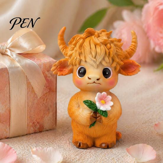 Creative Birthday Gifts for Friends Highland Cow Holding Flower Statue, Cute Resin Animal Figurine, Desk Accessories Women Farmhouse Sculpture